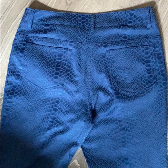 Eric Prussian Blue Lizard Print 5 Pocket Jeans - Picture 4 of 8